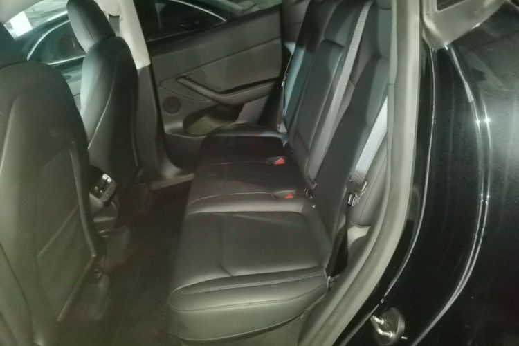 Tesla Model Y 2021 #17 Tesla Model Y 2021 car image #17
