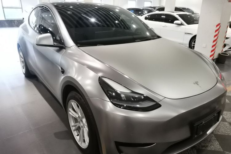 Tesla Model Y 2022 car image #6