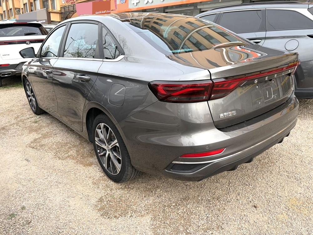 GEELY Emgrand 2022 #3 GEELY Emgrand 2022 car image #3