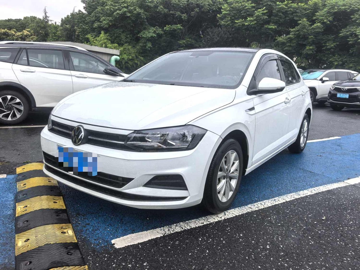 Volkswagen Polo 2023 car image 