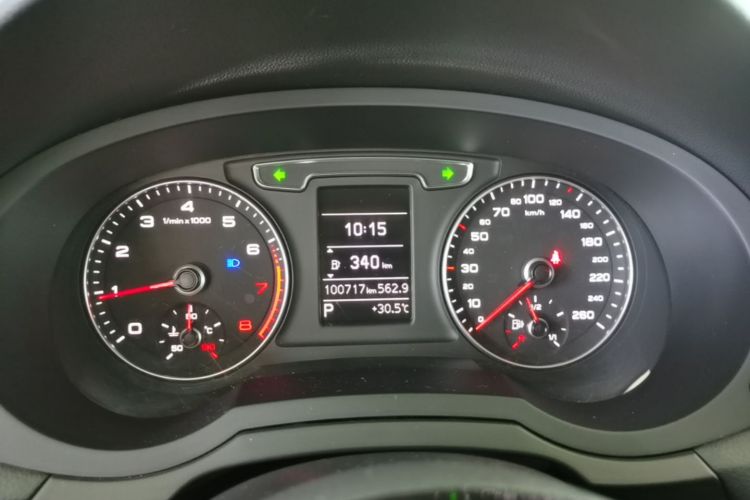 Audi Q3 2018 #12 Audi Q3 2018 car image #12