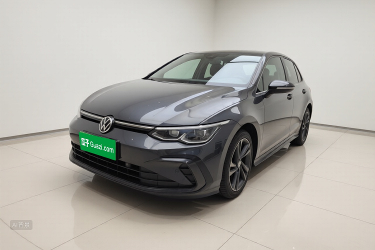 Volkswagen Golf 2021 car image #2