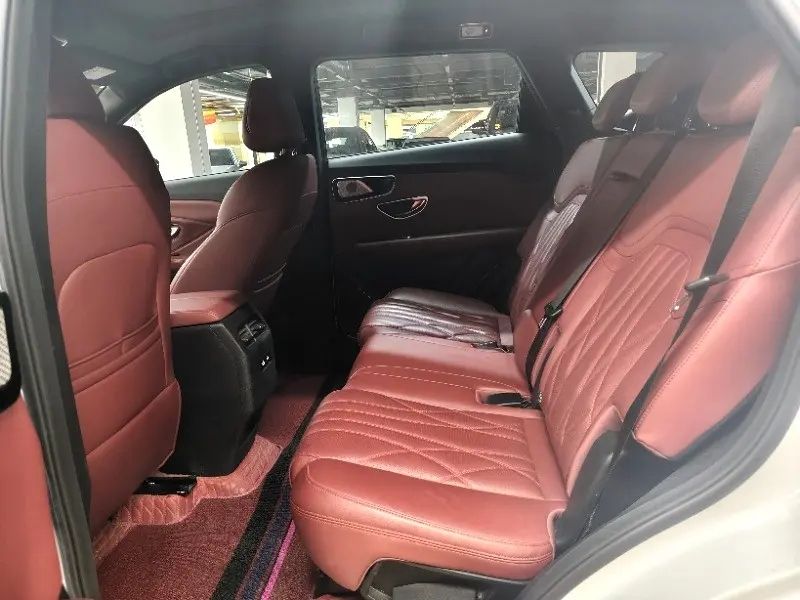 Jetour X70 PLUS 2024 immagine di auto #7