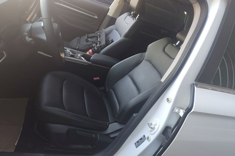 GEELY Emgrand 2024 #17 GEELY Emgrand 2024 immagine di auto #17