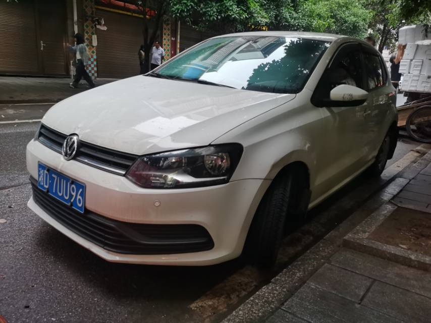 Volkswagen Polo 2016 Volkswagen Polo 2016 car image