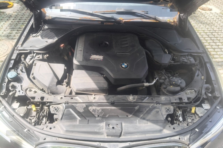 BMW 3 Series 2021 car image #22