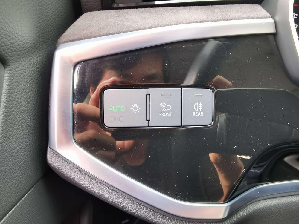 Audi Q3 2019 #25 Audi Q3 2019 car image #25