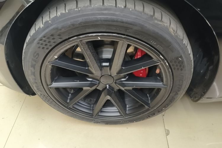 Tesla Model 3 2020 car image #9
