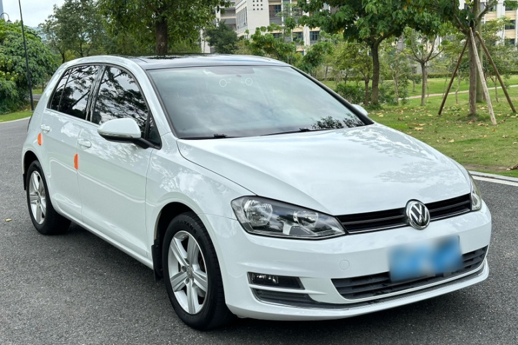 Volkswagen Golf 2016 car image #9