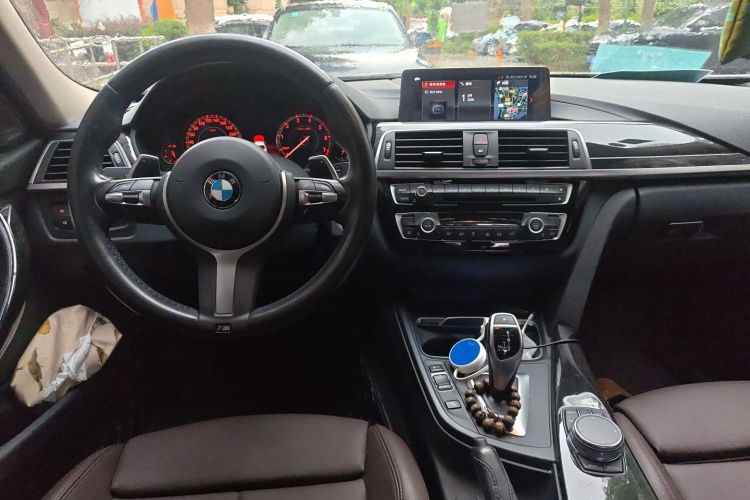 BMW 3 Series 2019 #7 BMW 3 Series 2019 car image #7