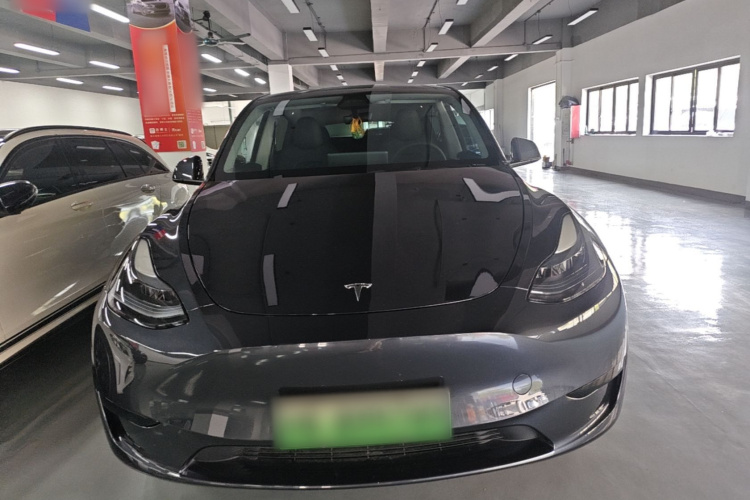 Tesla Model Y 2024 car image #3