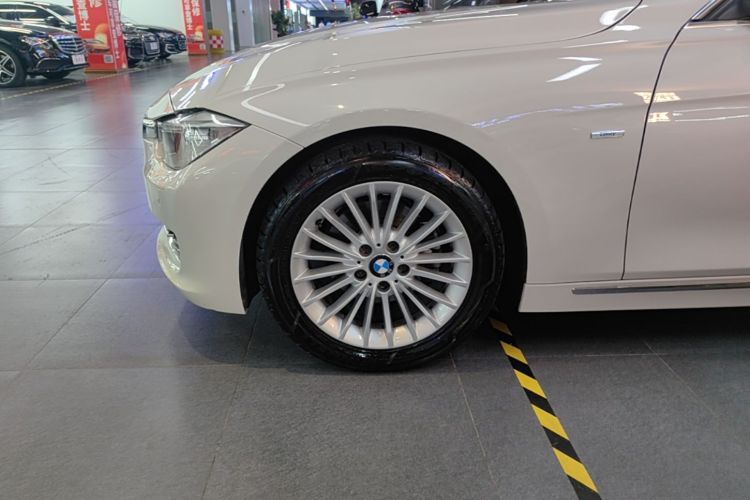 BMW 3 Series 2015 #4 BMW 3 Series 2015 car image #4