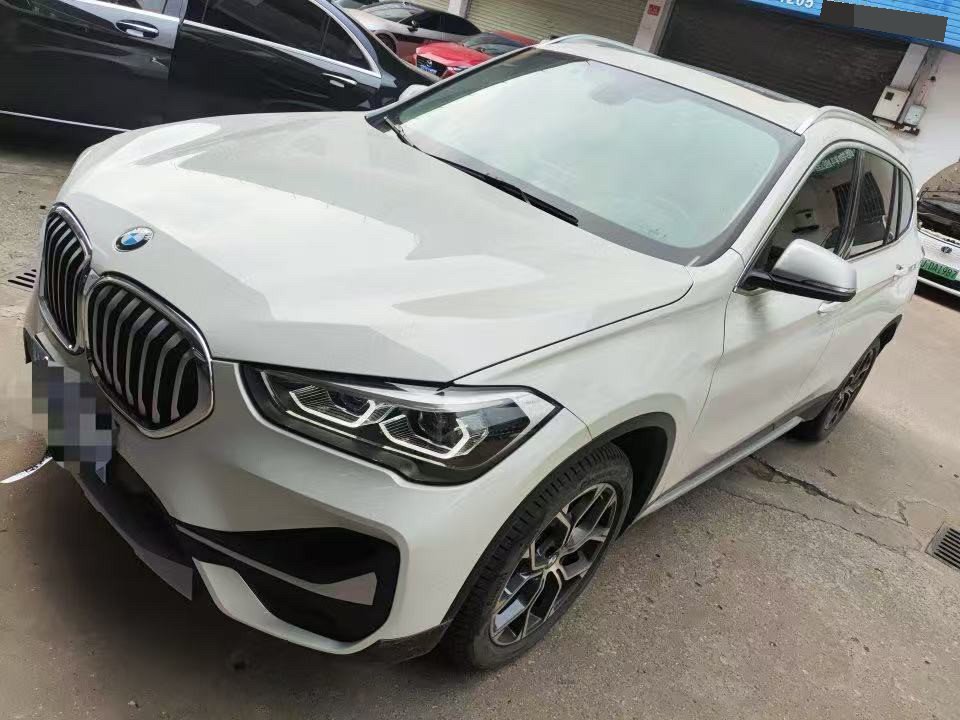 BMW X1 2022 BMW X1 2022 car image