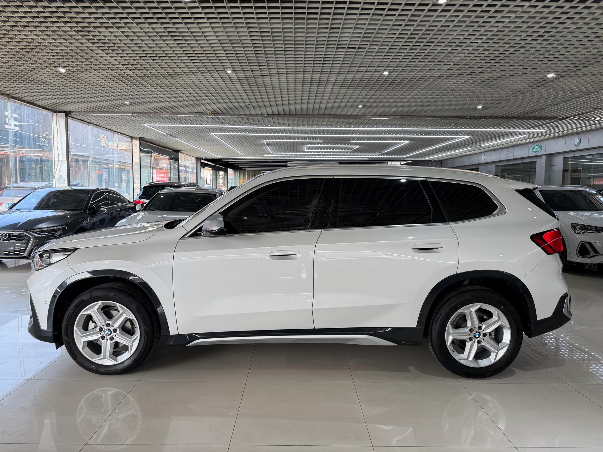 BMW X1 2023 car image #5