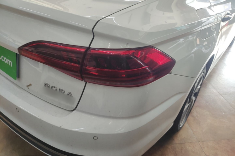 Volkswagen Bora 2023 car image #8