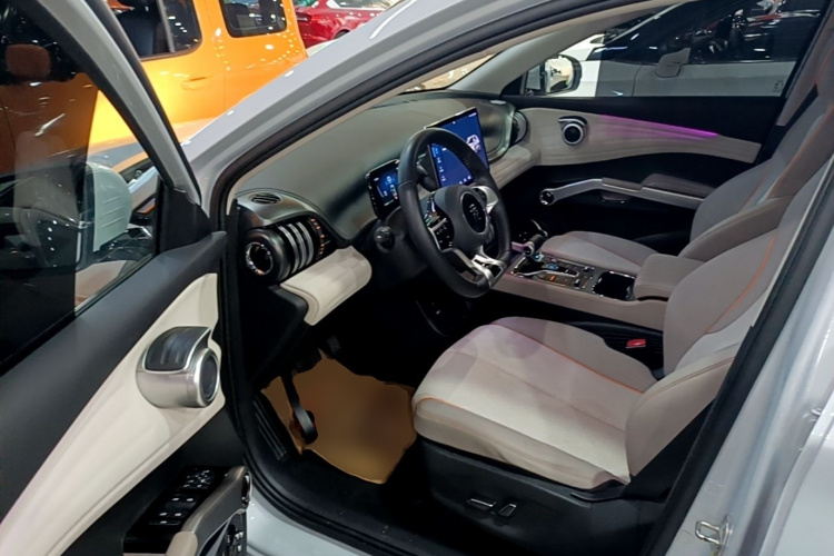 BYD Yuan Plus 2023 #16 BYD Yuan Plus 2023 car image #16