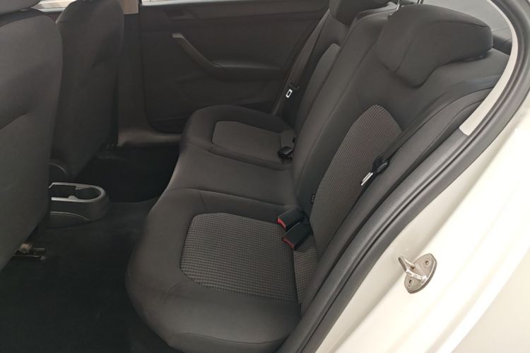 Volkswagen Santana 2020 immagine di auto #17