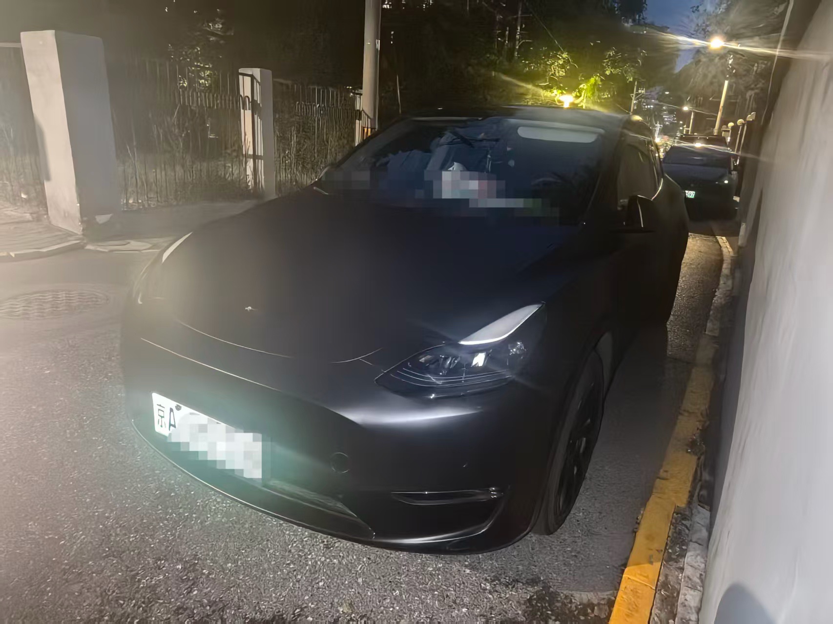 Tesla Model Y 2023 Tesla Model Y 2023 car image