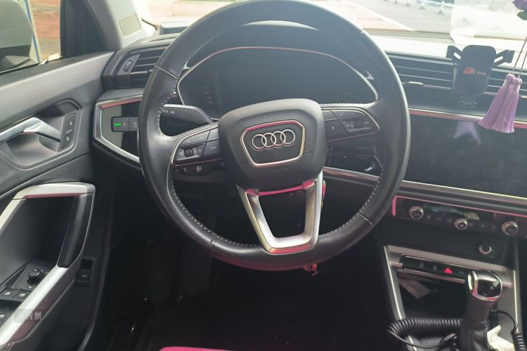 Audi Q3 2020 #12 Audi Q3 2020 car image #12