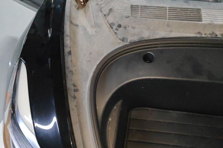 Tesla Model 3 2022 car image #23