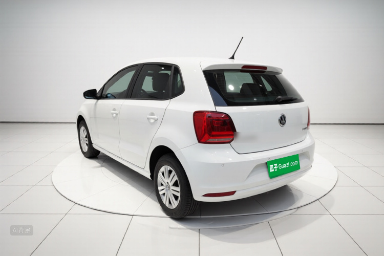 Volkswagen Polo 2019 car image #5