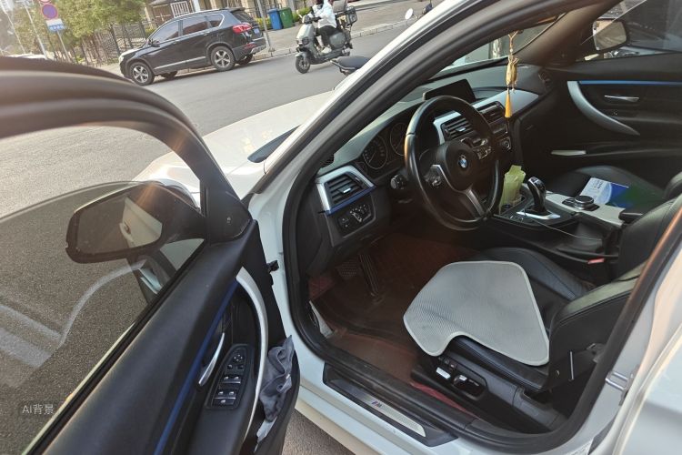 BMW 3 Series 2019 #18 BMW 3 Series 2019 car image #18