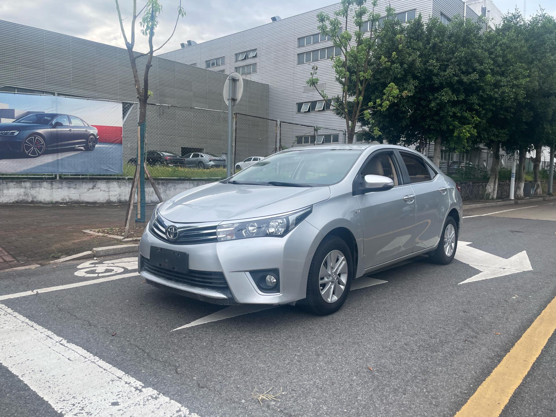 2015 2015 car image