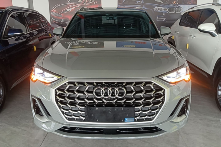 Audi Q3 2024 #3 Audi Q3 2024 car image #3