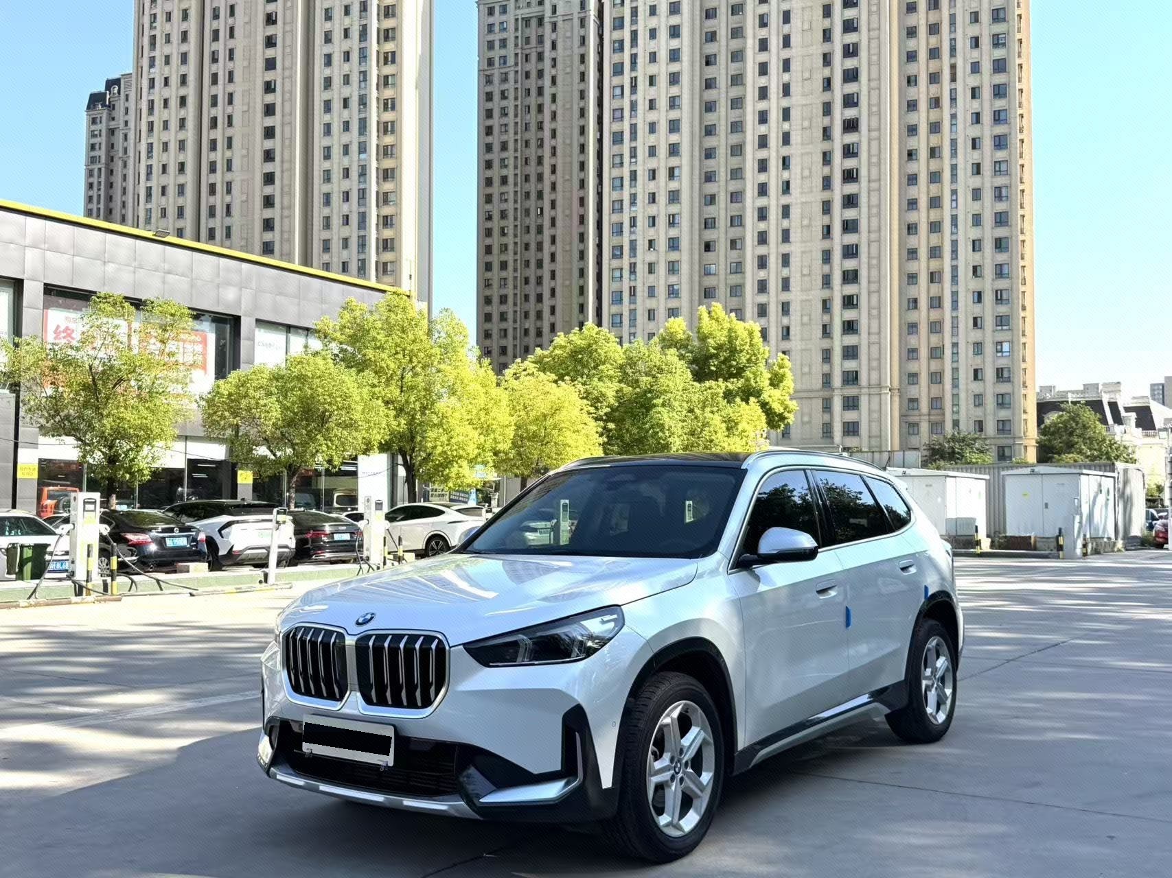 BMW X1 2023 BMW X1 2023 car image