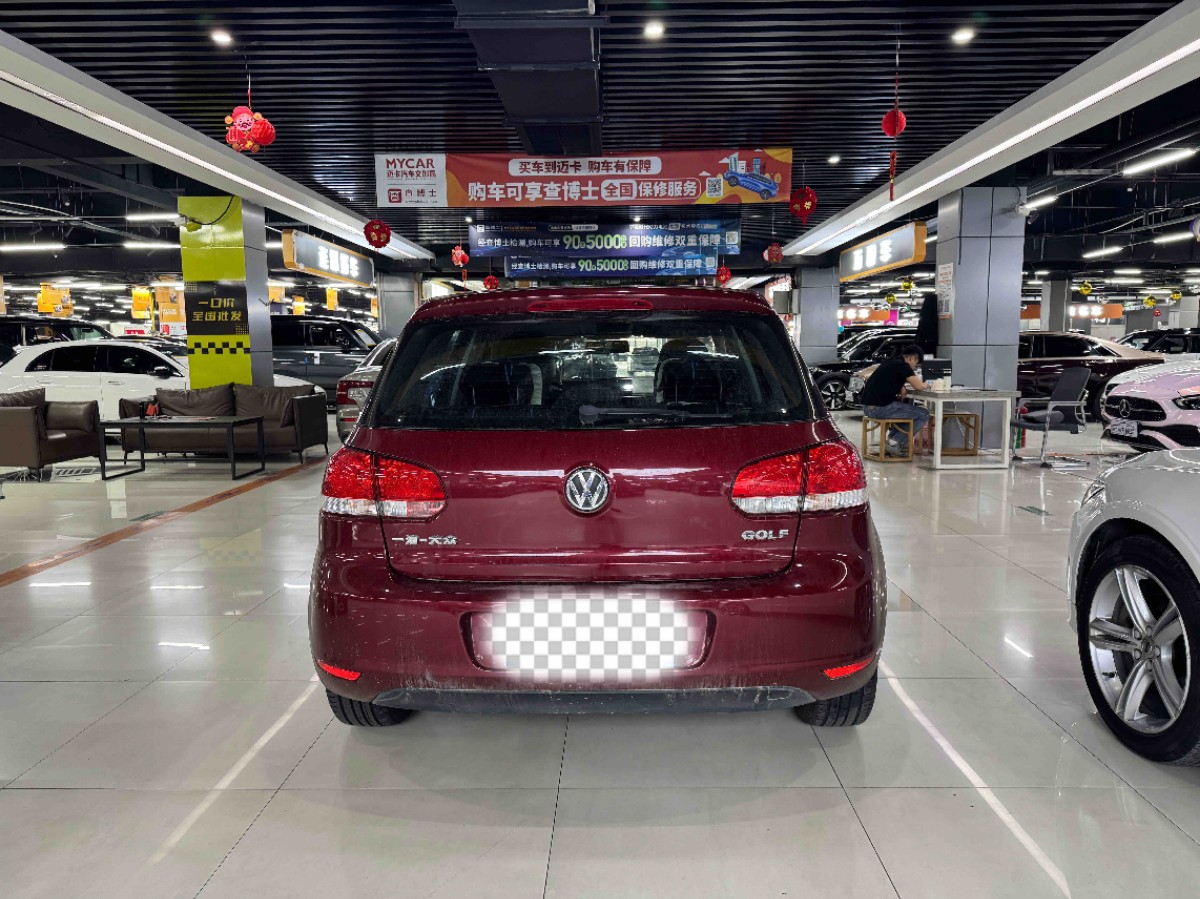 Volkswagen Golf 2013 car image #9