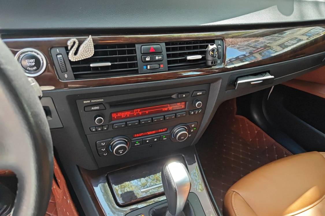 BMW 3 Series 2012 imagen de coche #28