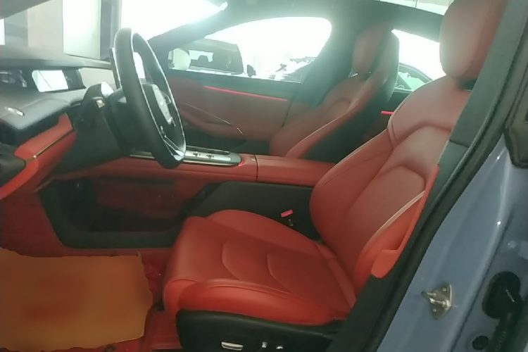 MI SU7 2024 immagine di auto #15