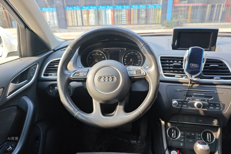 Audi Q3 2019 #12 Audi Q3 2019 car image #12