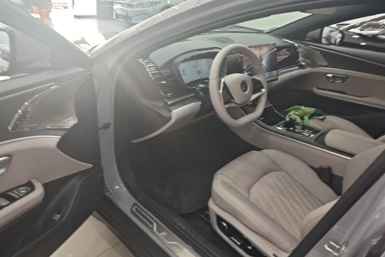 BYD Han 2025 #16 BYD Han 2025 изображение автомобиля #16