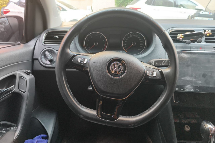 Volkswagen Polo 2016 #12 Volkswagen Polo 2016 car image #12