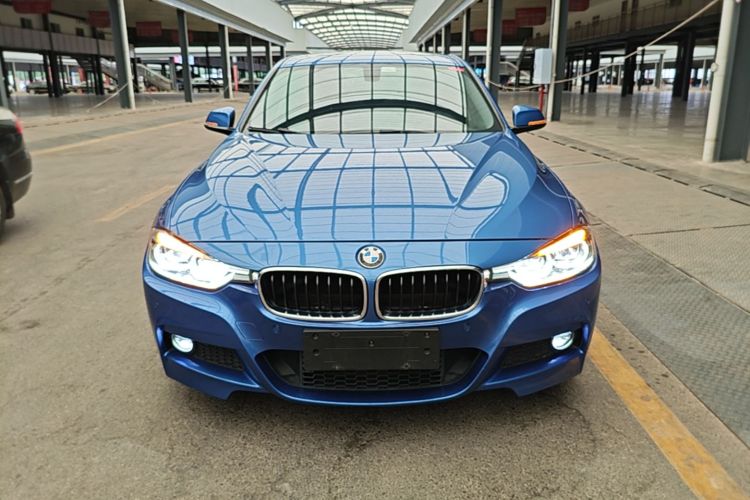BMW 3 Series 2018 #3 BMW 3 Series 2018 car image #3