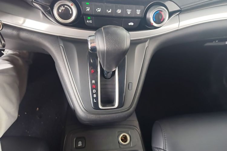 Honda CR-V 2017 #14 Honda CR-V 2017 car image #14