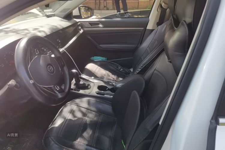 Volkswagen Lavida 2018 car image #17