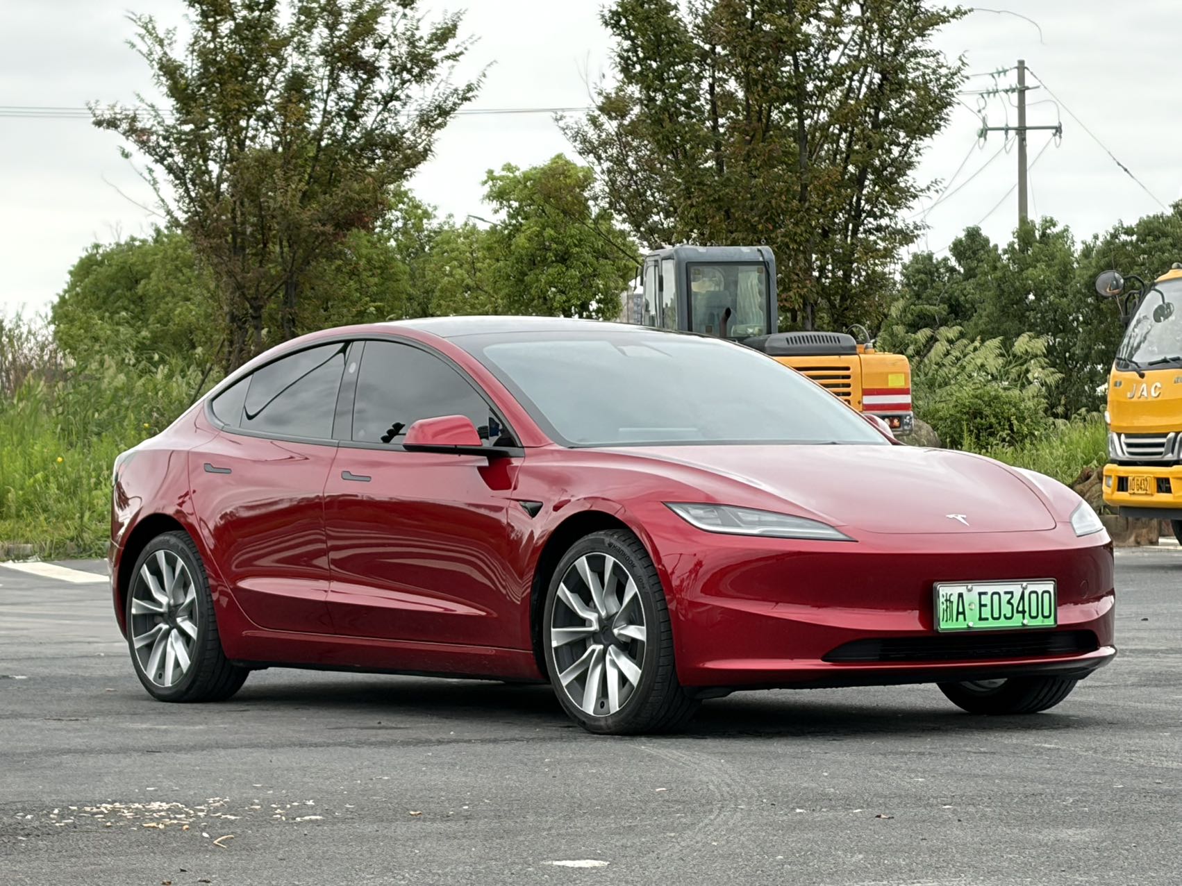 Tesla Model 3 2025 imagen de coche #2