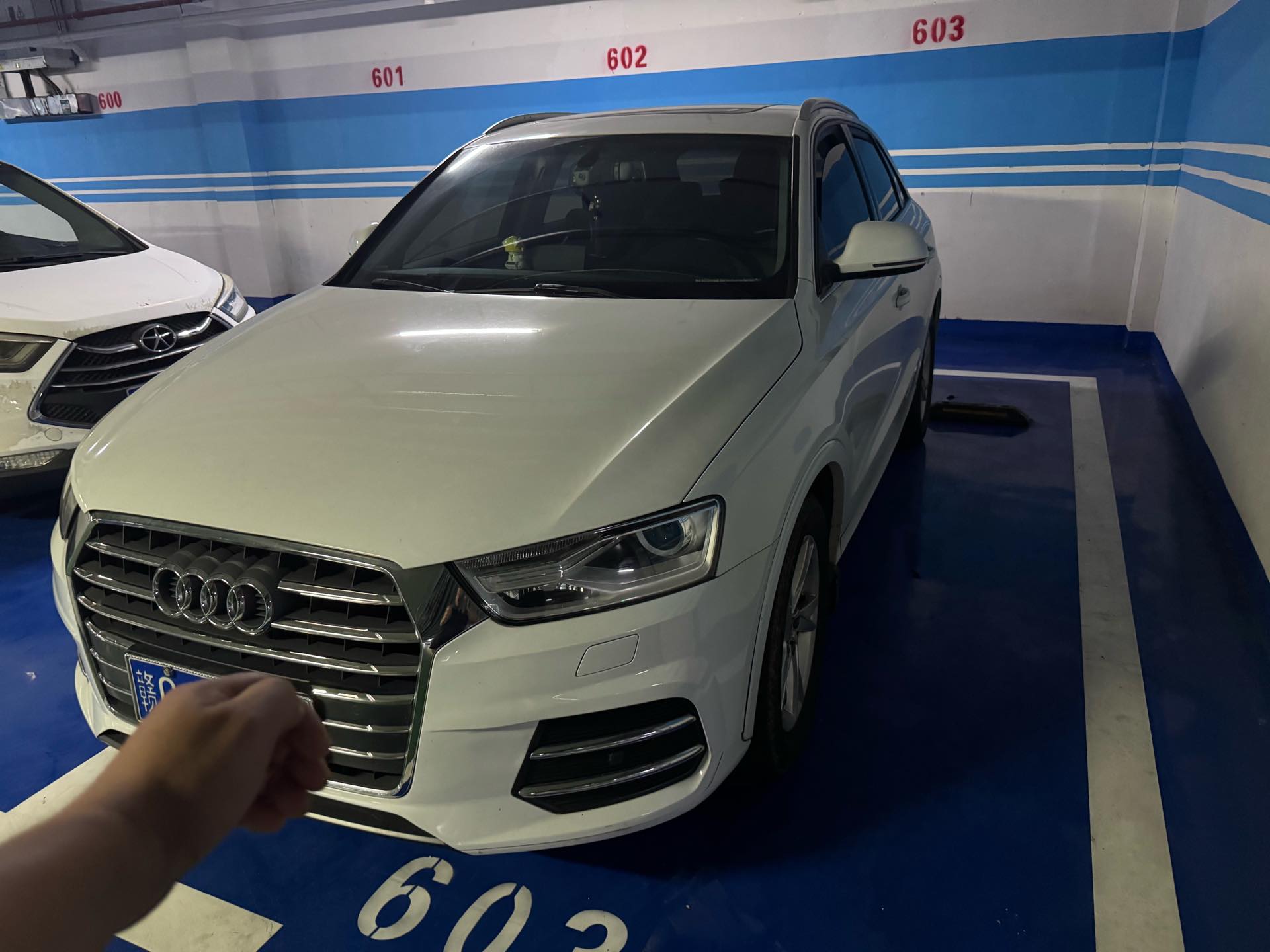 Audi Q3 2016 immagine di auto 
