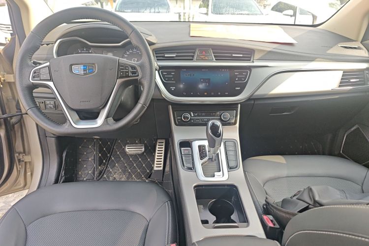 GEELY Emgrand GS 2019 صورة سيارة #10