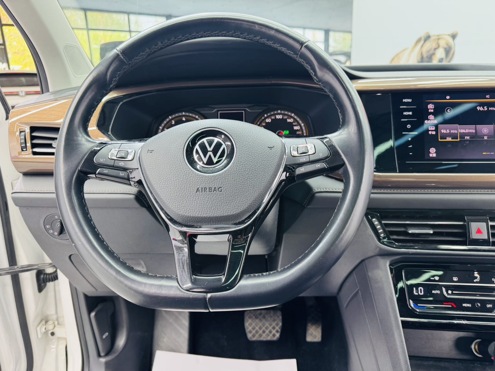Volkswagen Tharu 2022 #8 Volkswagen Tharu 2022 car image #8