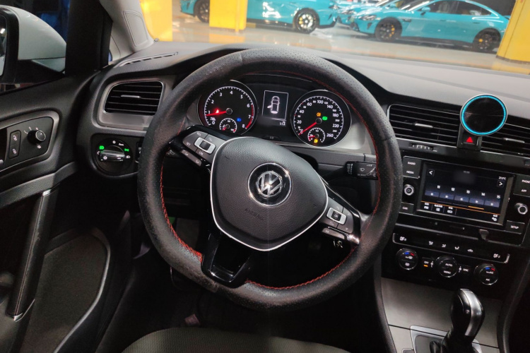 Volkswagen Golf 2016 imagen de coche #11