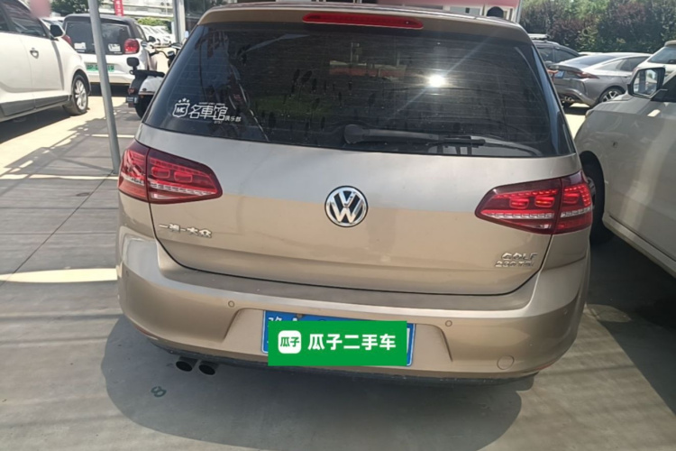 Volkswagen Golf 2017 car image #6