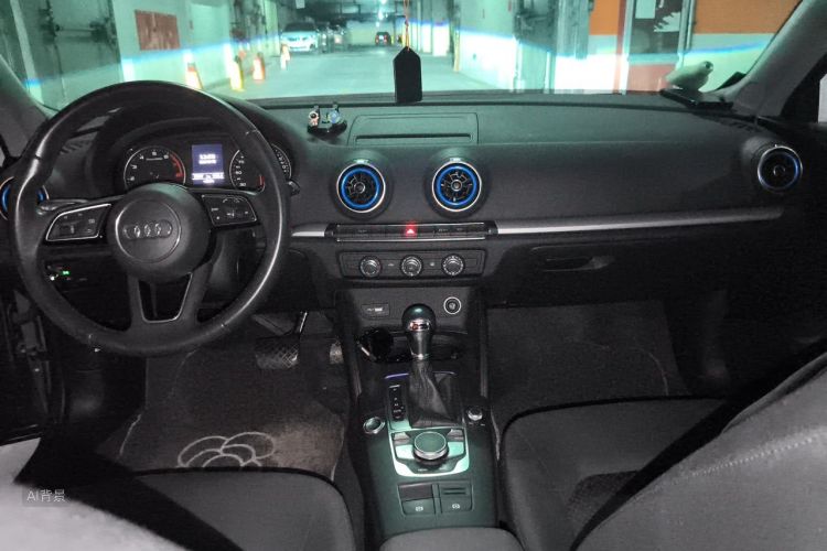 Audi A3 2019 car image #11