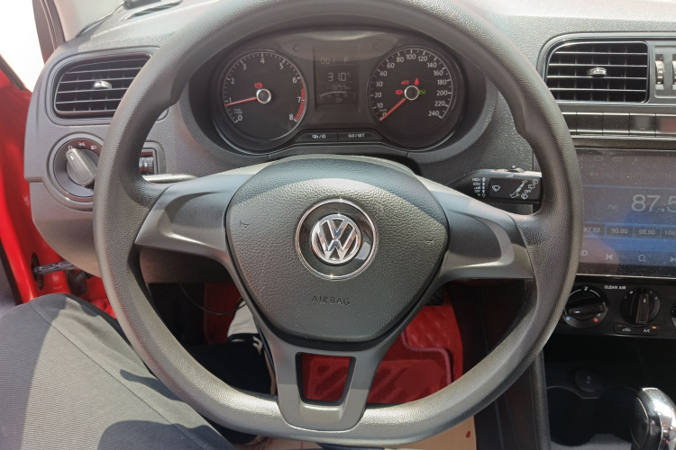 Volkswagen Polo 2018 imagem de carro #11