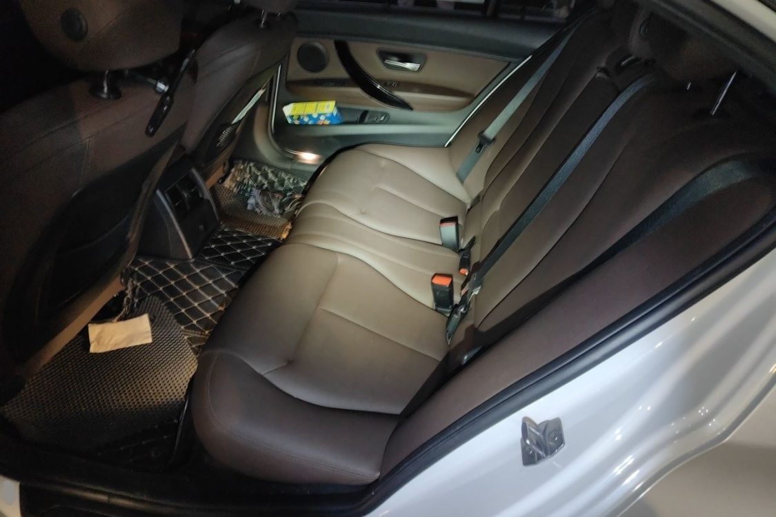 BMW 3 Series 2018 #19 BMW 3 Series 2018 car image #19