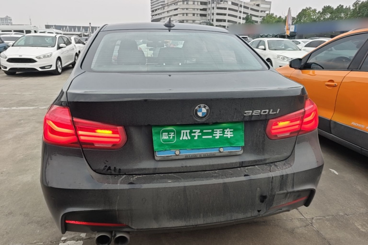BMW 3 Series 2018 صورة سيارة #6