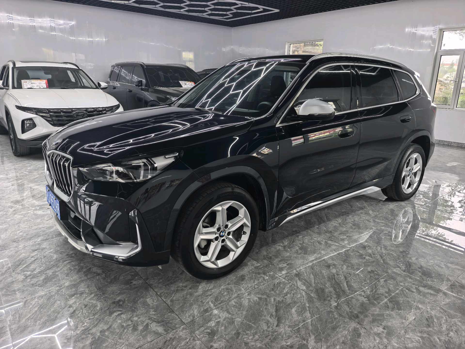 BMW X1 2024 BMW X1 2024 car image