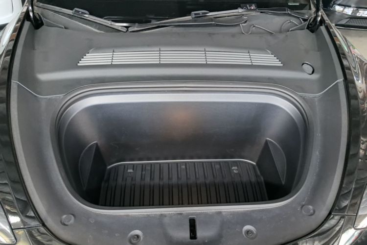 Tesla Model Y 2023 #22 Tesla Model Y 2023 صورة سيارة #22
